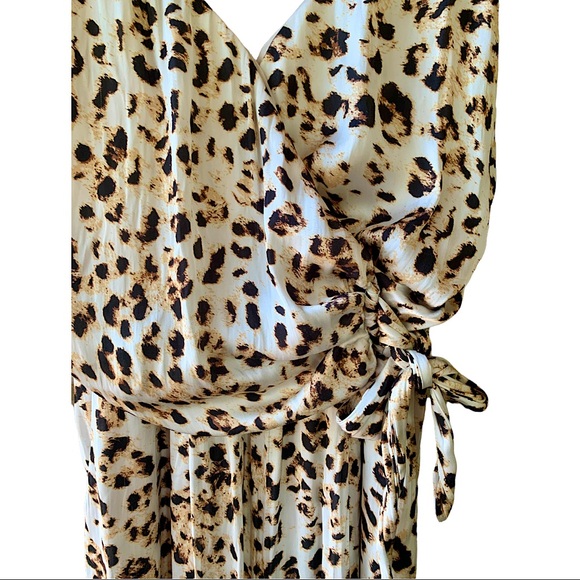 Greylin Tasha Leopard Print Wrap Front Jumpsuit in Leopard. Size XS. NWOT - Picture 13 of 14